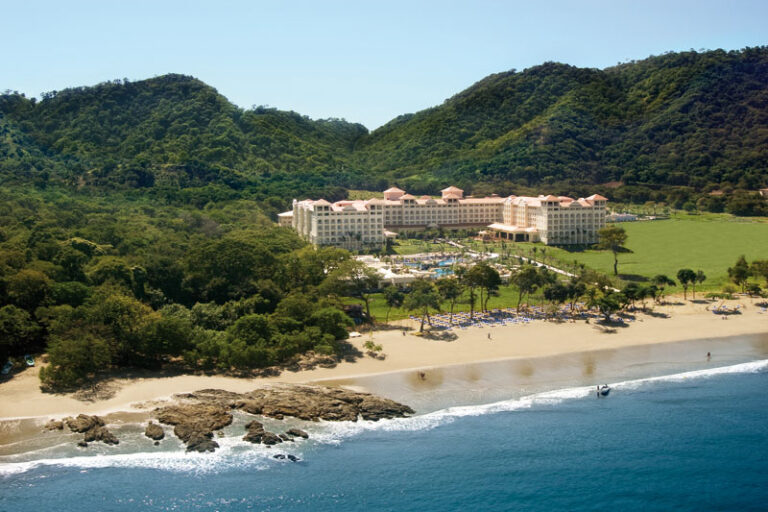 Where should I stay when I come to Costa Rica?