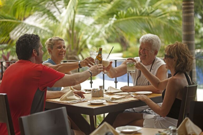 How will I make friends in Costa Rica?
