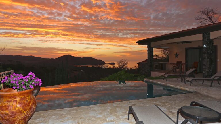 Are There Property Managers in Costa Rica?