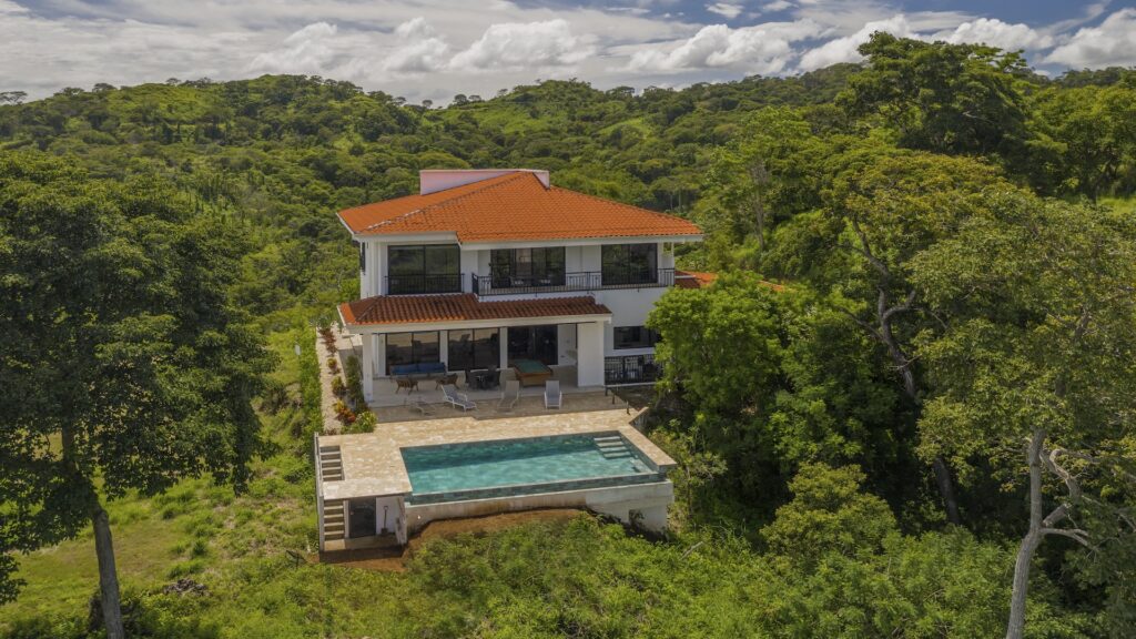 CASA TAPANTI Ladera del Mar Lot 23 RR